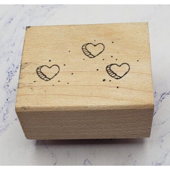 Flying 3D Hearts Judith Stamps Wood Mounted Rubber Stamp C-48 - Picture 1 of 7